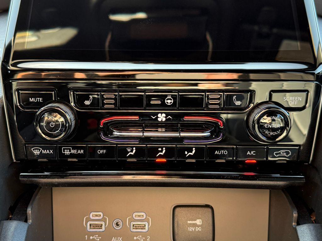 new 2025 Jeep Grand Cherokee car, priced at $41,156