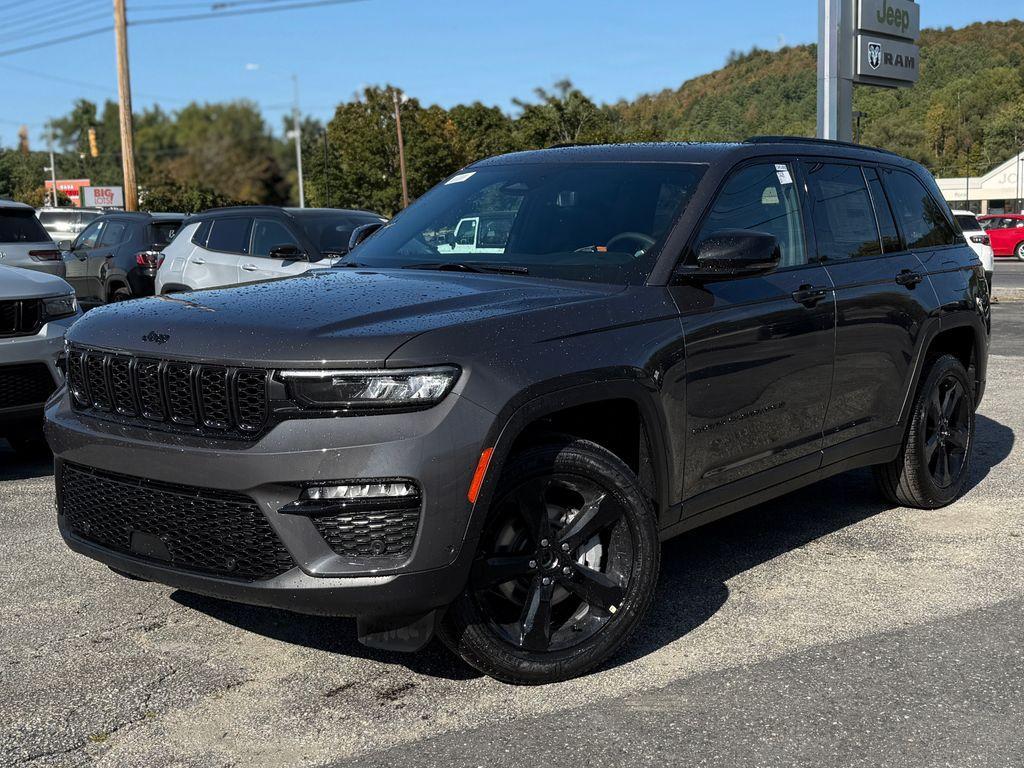 new 2025 Jeep Grand Cherokee car, priced at $51,142