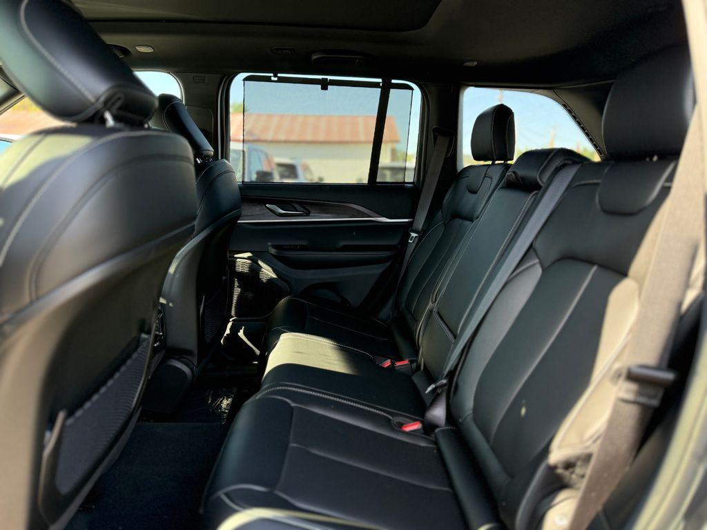 new 2025 Jeep Grand Cherokee car, priced at $51,142