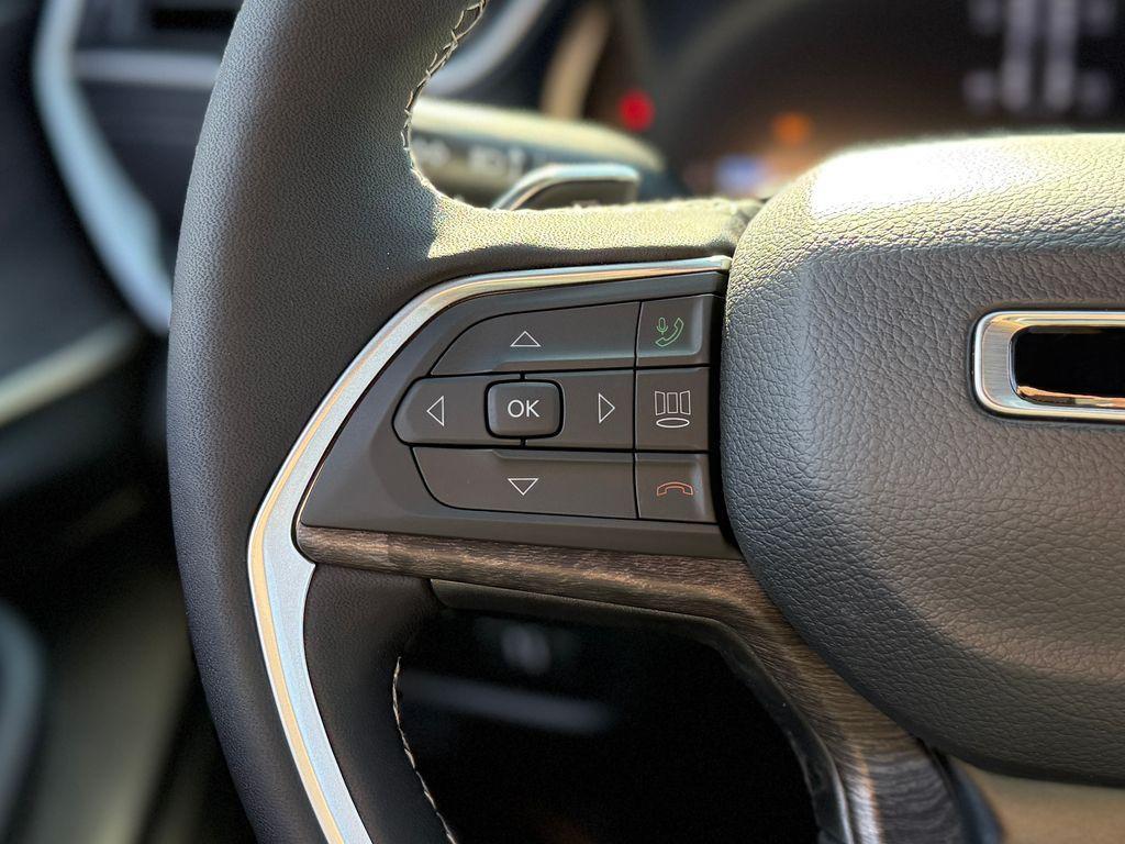 new 2025 Jeep Grand Cherokee car, priced at $51,142