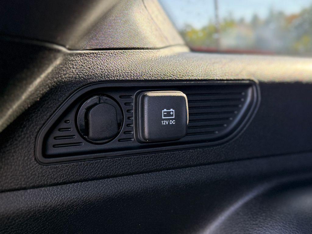 new 2025 Jeep Grand Cherokee car, priced at $51,142