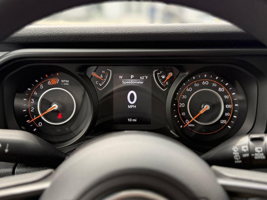 new 2025 Jeep Wrangler car, priced at $36,386