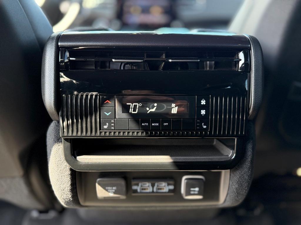 used 2024 Jeep Wagoneer car, priced at $61,000