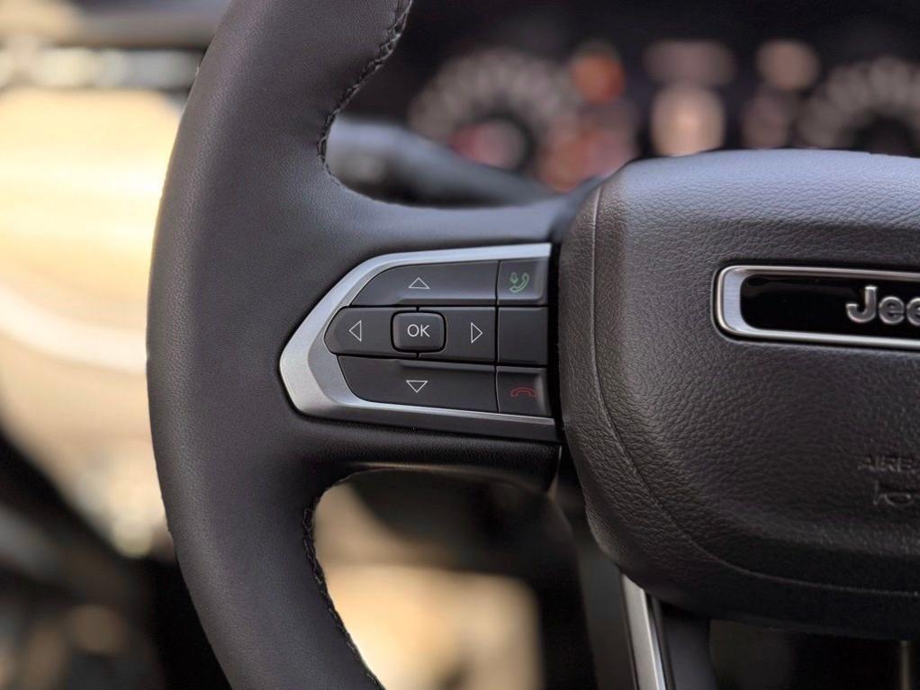 new 2025 Jeep Compass car, priced at $36,701