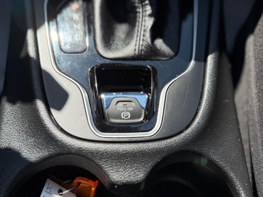 used 2023 Jeep Cherokee car, priced at $22,645