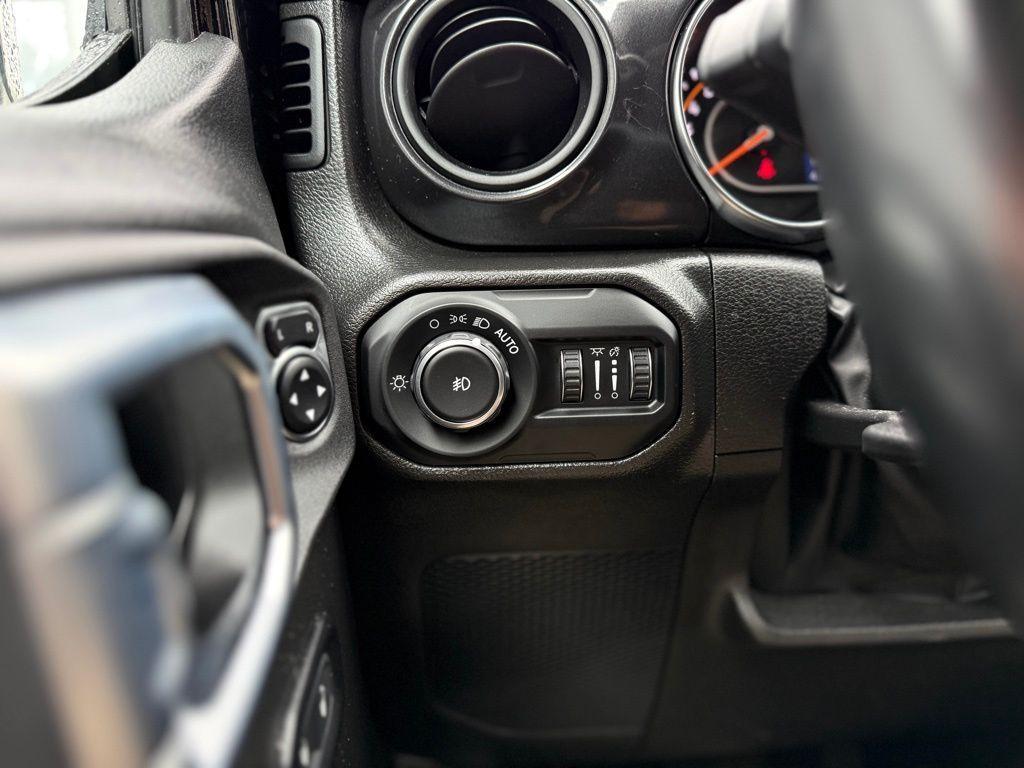 used 2022 Jeep Wrangler Unlimited car, priced at $33,772