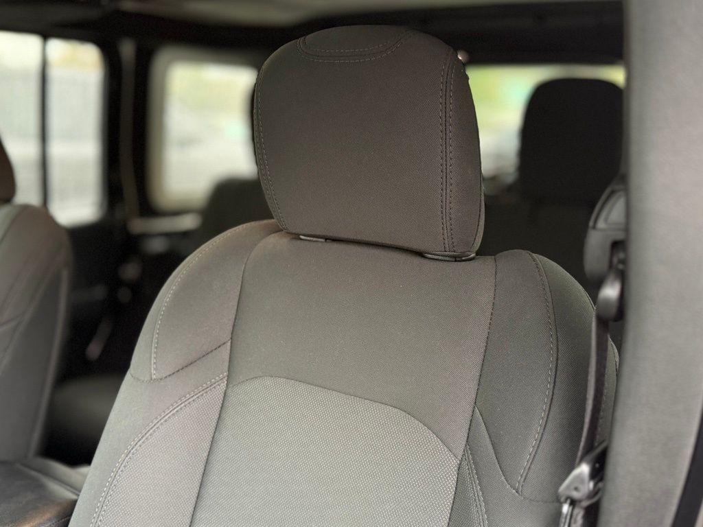 used 2022 Jeep Wrangler Unlimited car, priced at $33,772