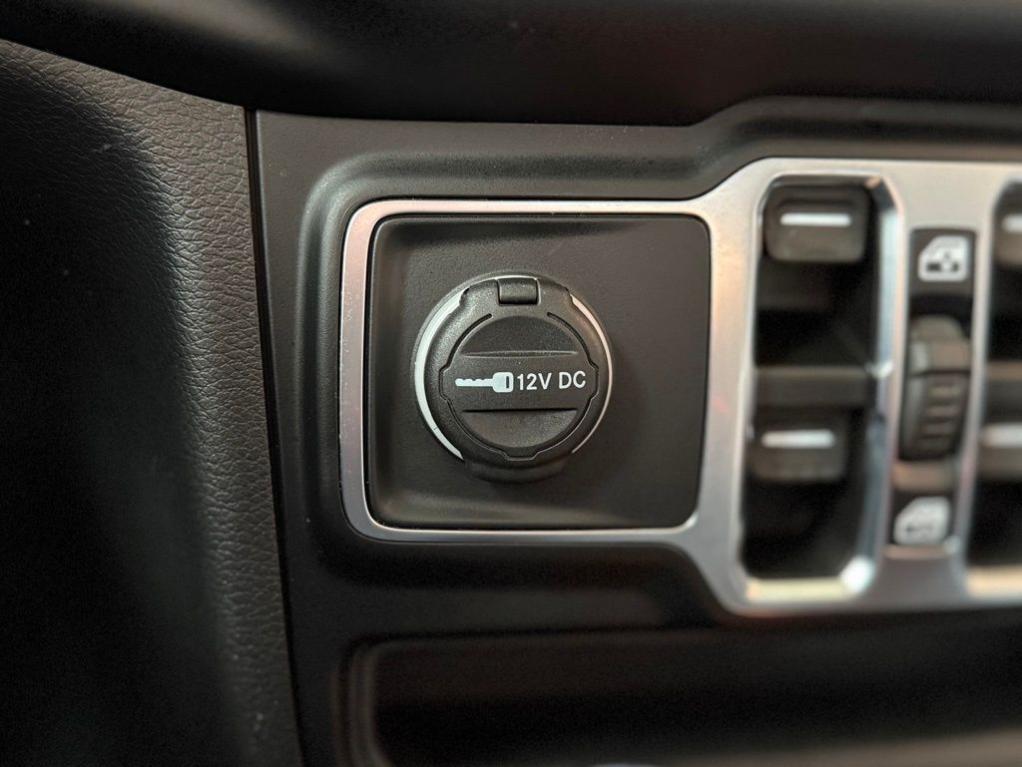 used 2022 Jeep Wrangler Unlimited car, priced at $32,951