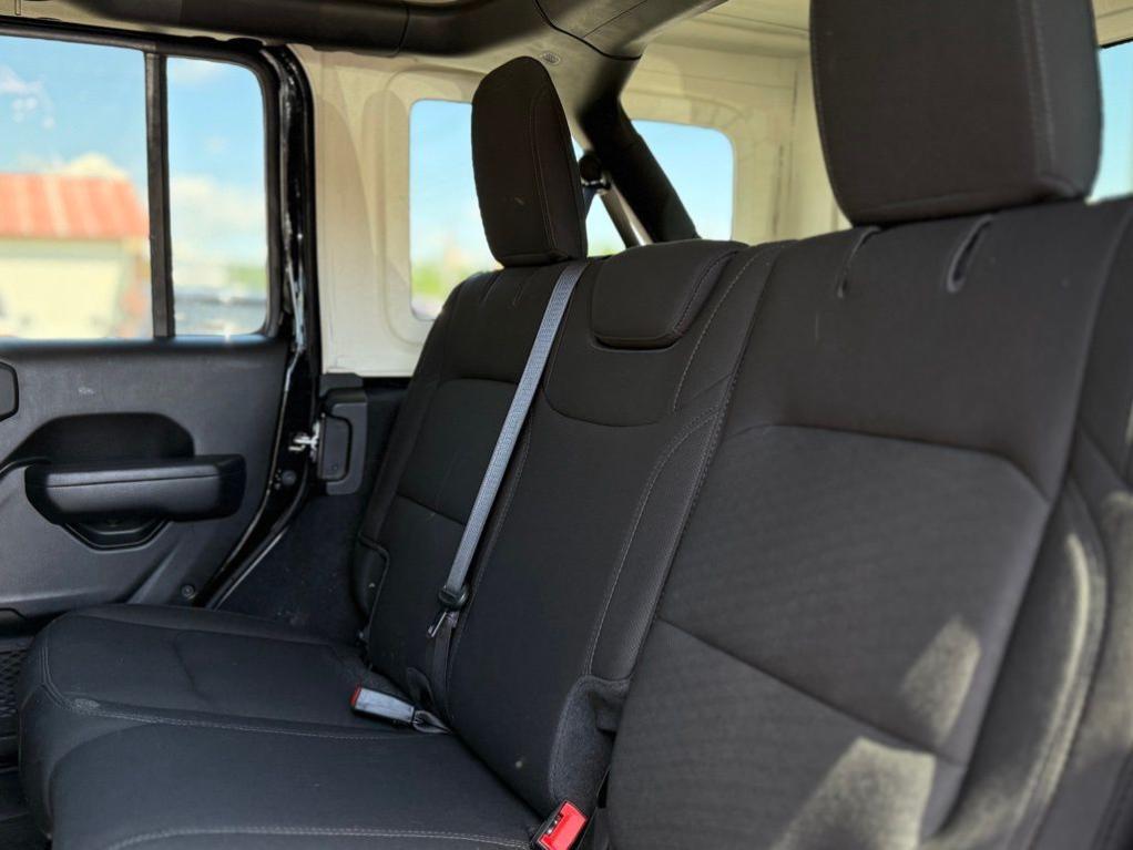 used 2022 Jeep Wrangler Unlimited car, priced at $32,951