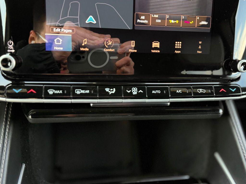 used 2024 Jeep Wagoneer L car, priced at $46,499