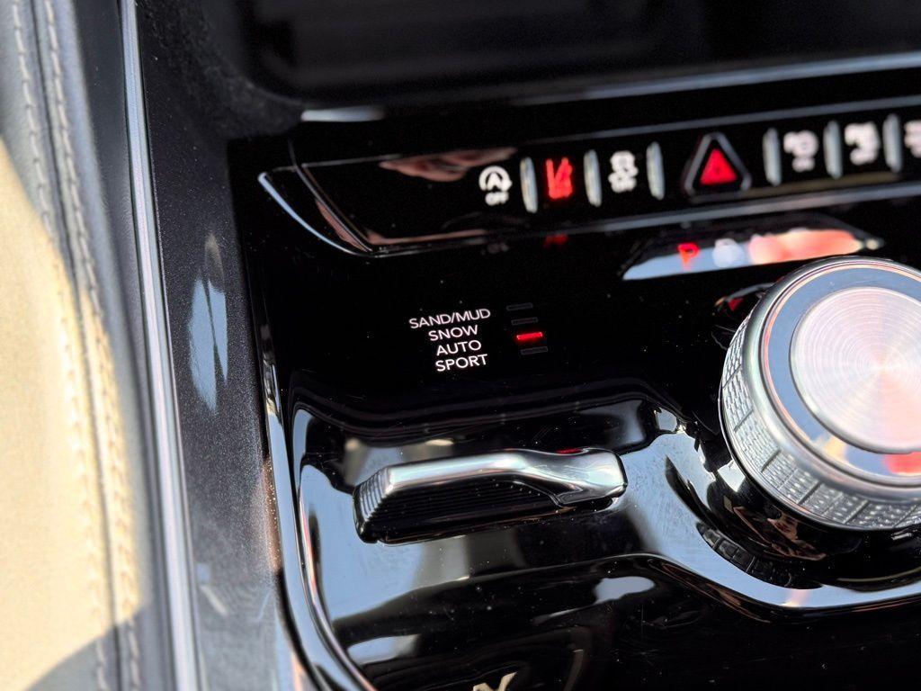 used 2024 Jeep Wagoneer L car, priced at $46,499