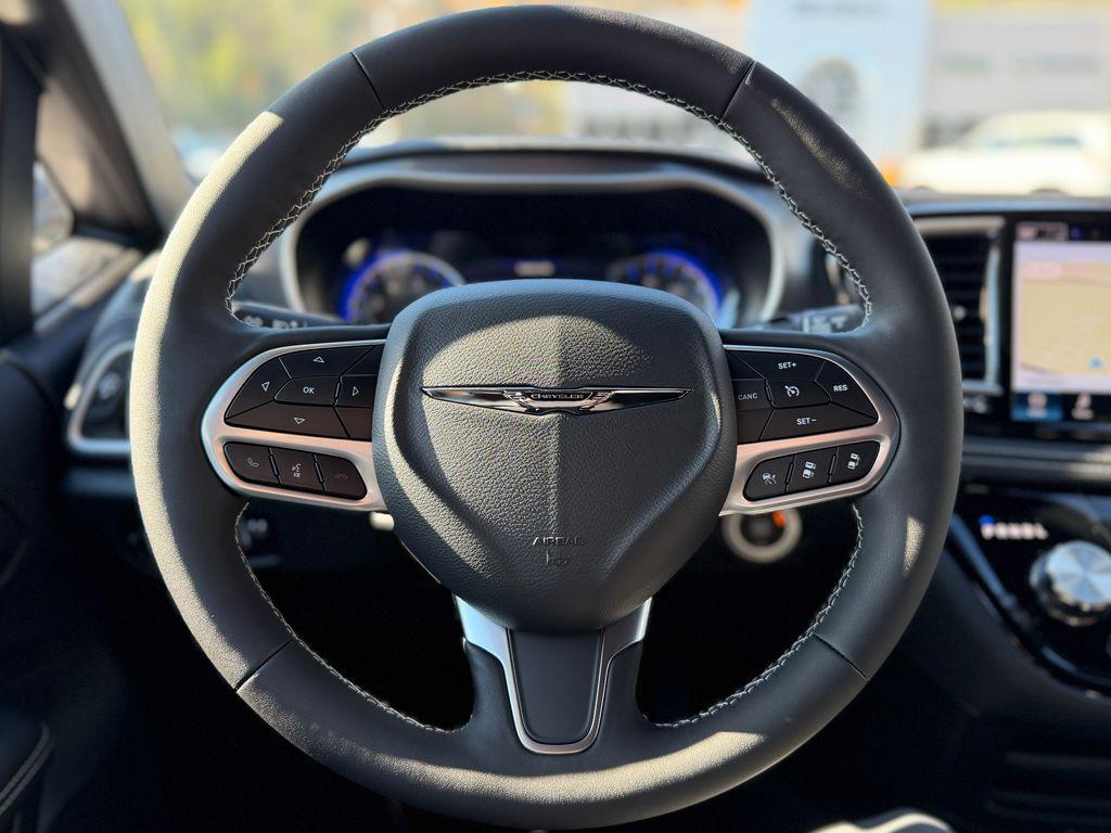 new 2026 Chrysler Pacifica car