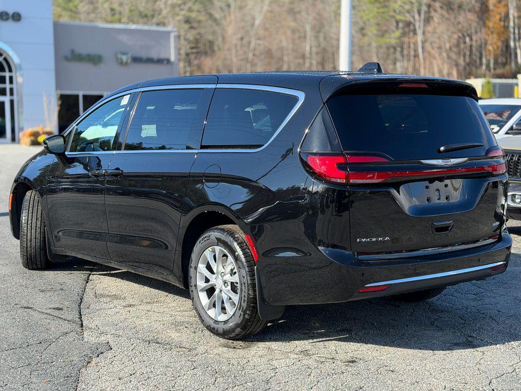 new 2026 Chrysler Pacifica car