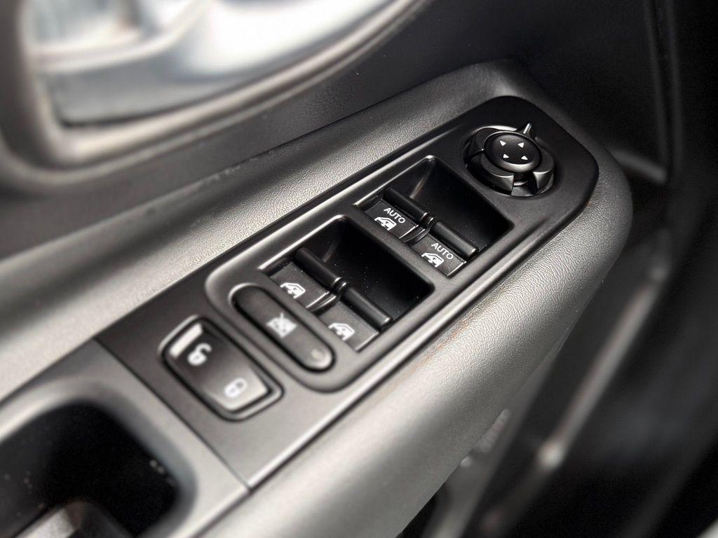used 2022 Jeep Renegade car, priced at $22,468