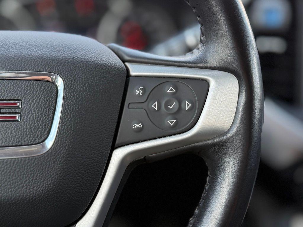 used 2020 GMC Acadia car, priced at $25,000