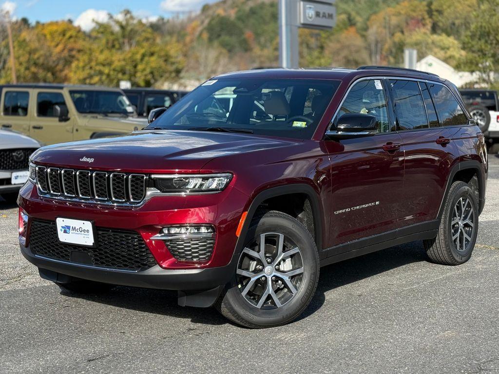 new 2025 Jeep Grand Cherokee car, priced at $44,119