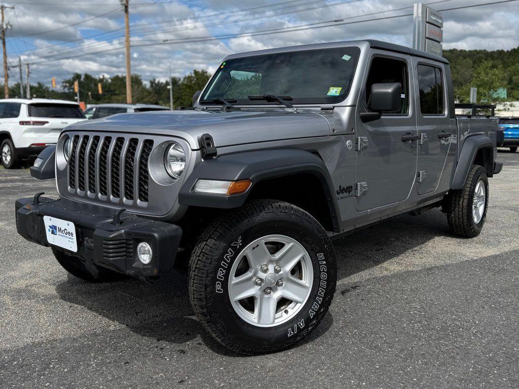 used 2020 Jeep Gladiator car, priced at $25,864