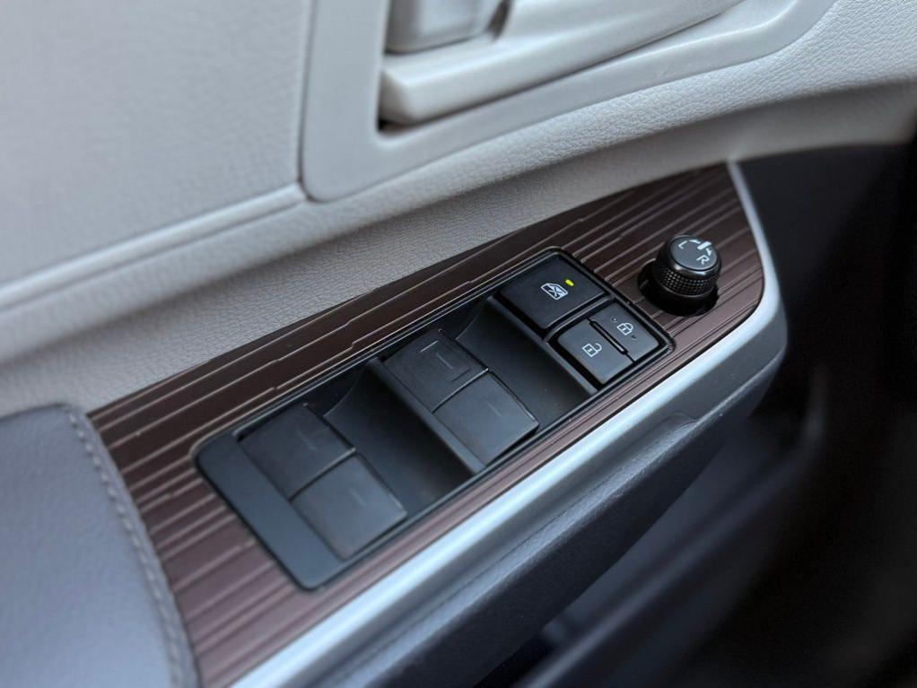 used 2021 Toyota Sienna car, priced at $35,788