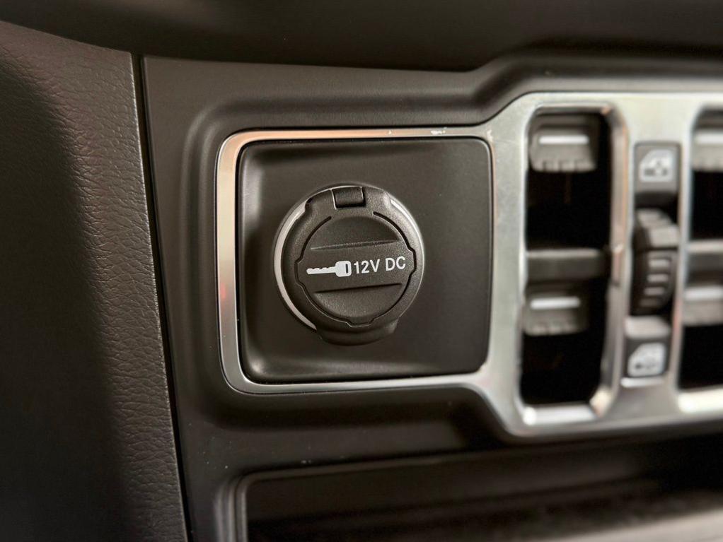used 2022 Jeep Wrangler Unlimited car, priced at $35,987