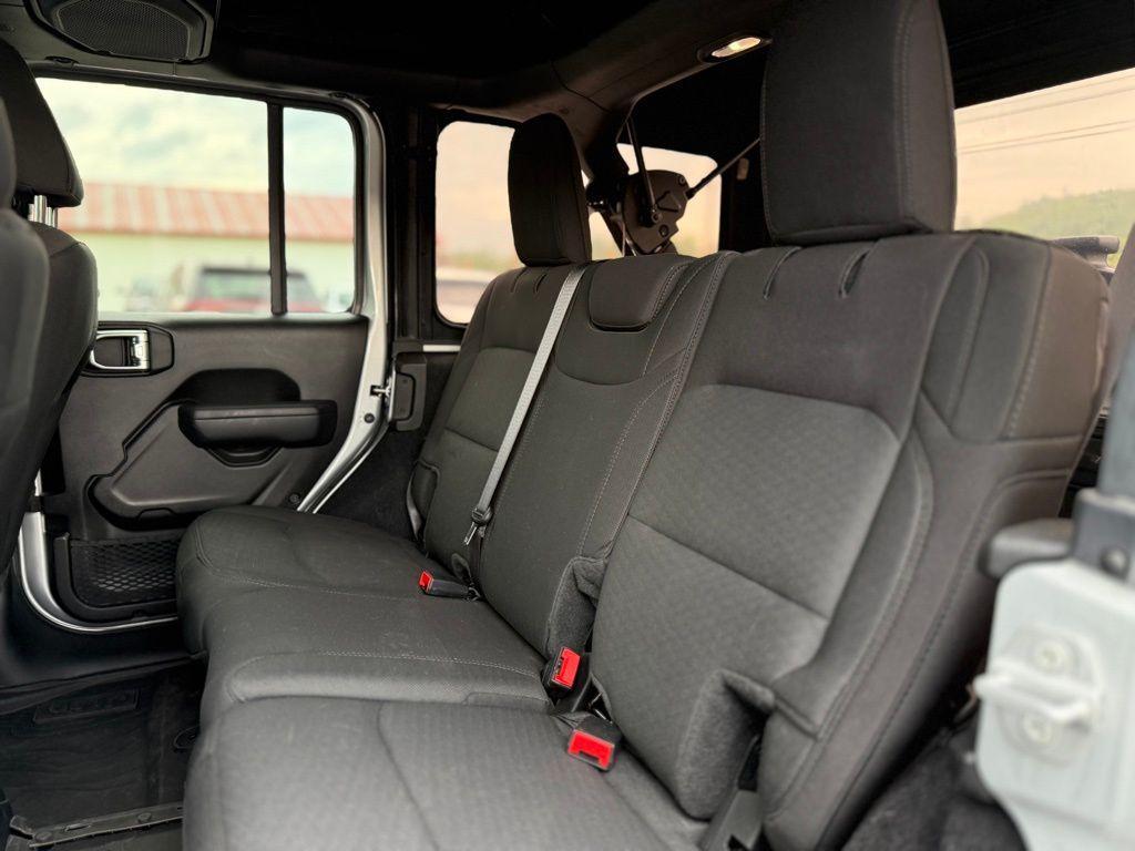 used 2022 Jeep Wrangler Unlimited car, priced at $35,987