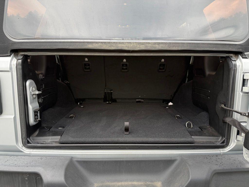 used 2022 Jeep Wrangler Unlimited car, priced at $35,987