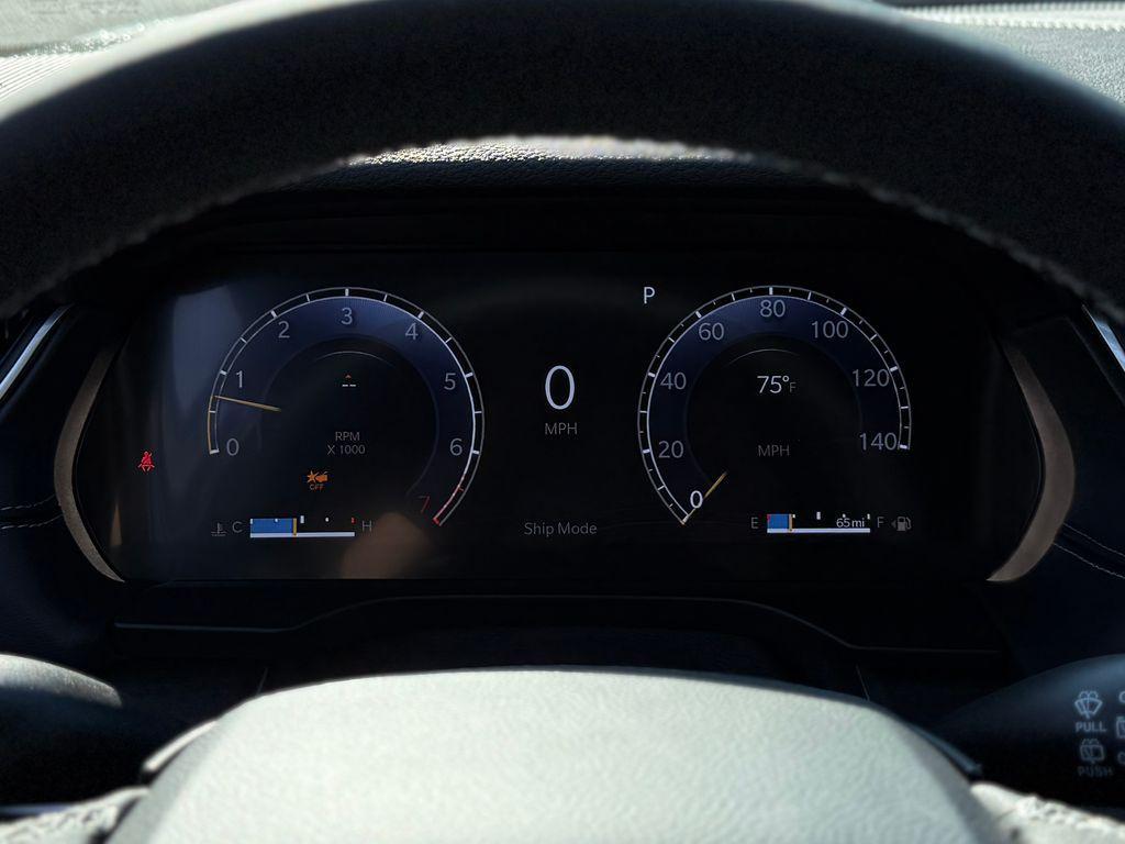 new 2025 Jeep Grand Cherokee car, priced at $46,463