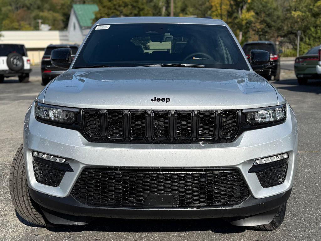 new 2025 Jeep Grand Cherokee car, priced at $46,463