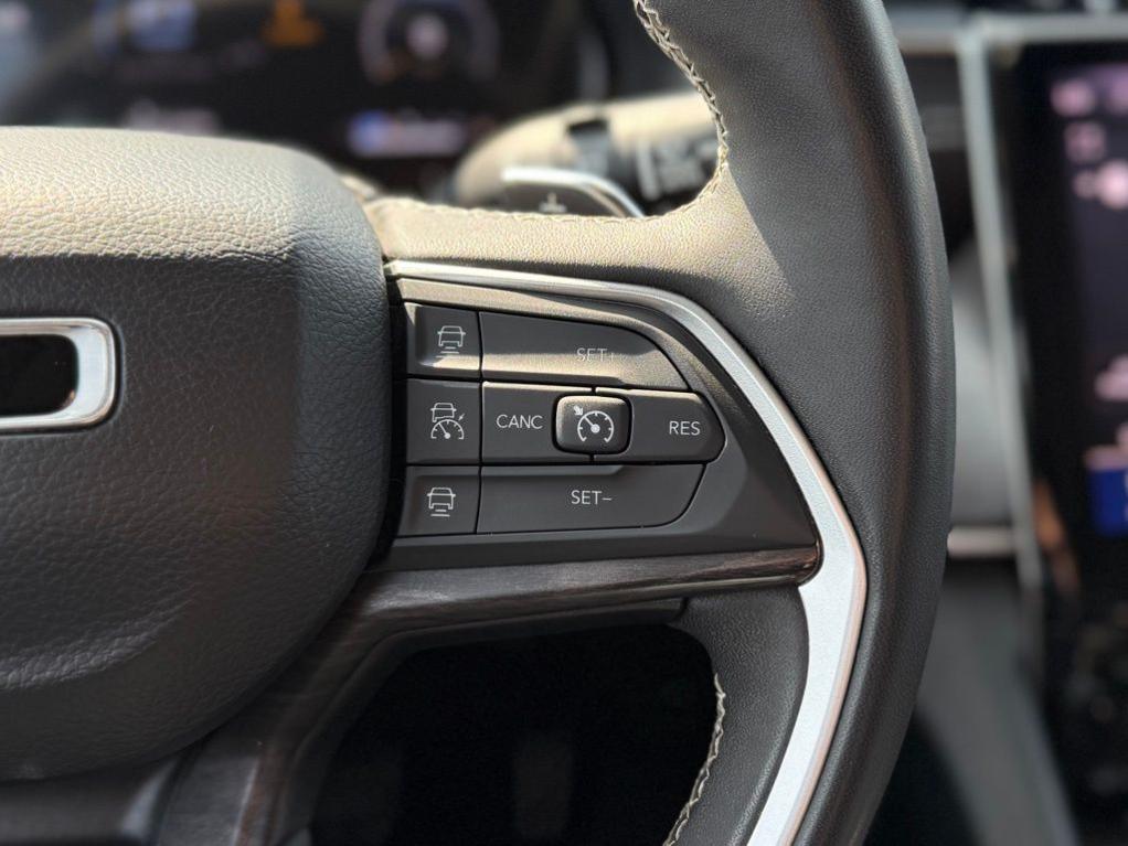 used 2023 Jeep Grand Cherokee car, priced at $31,614