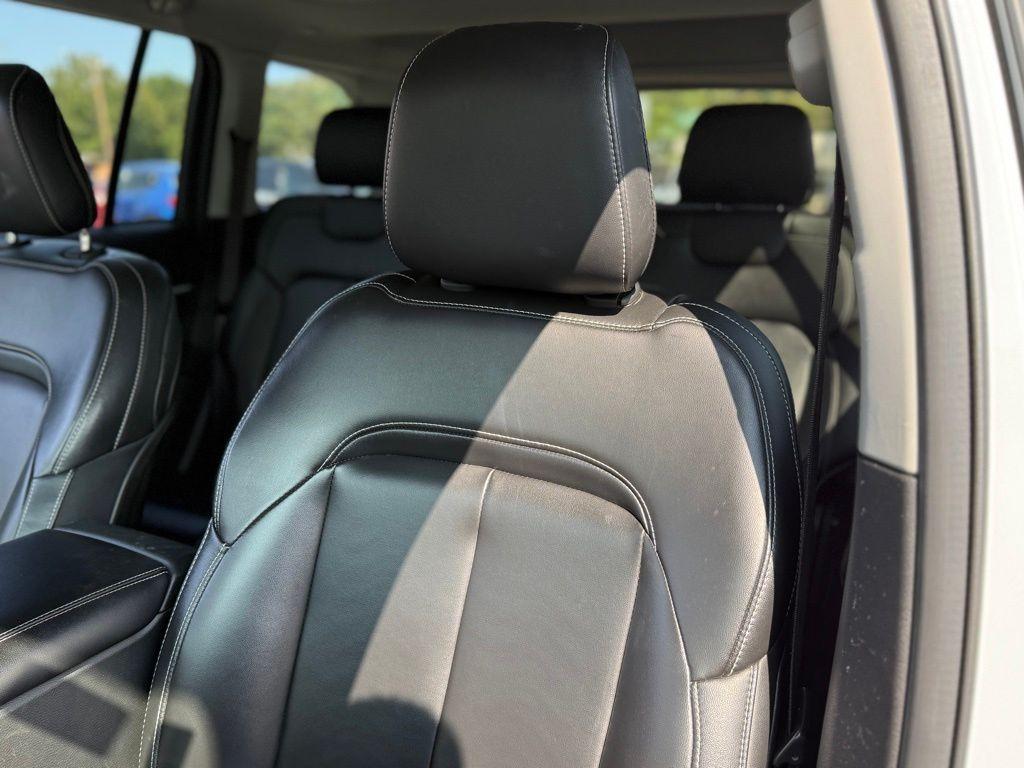 used 2023 Jeep Grand Cherokee car, priced at $31,614