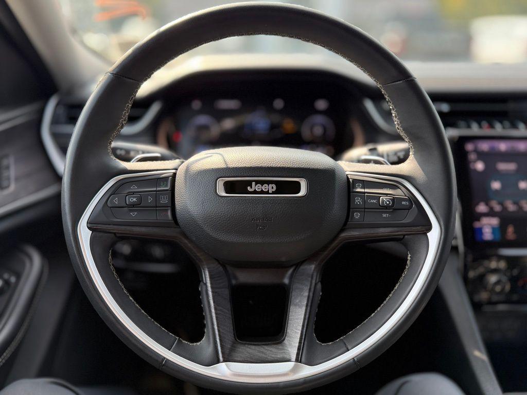 used 2023 Jeep Grand Cherokee car, priced at $31,614