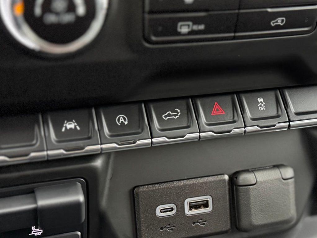 used 2024 GMC Sierra 1500 car, priced at $37,987