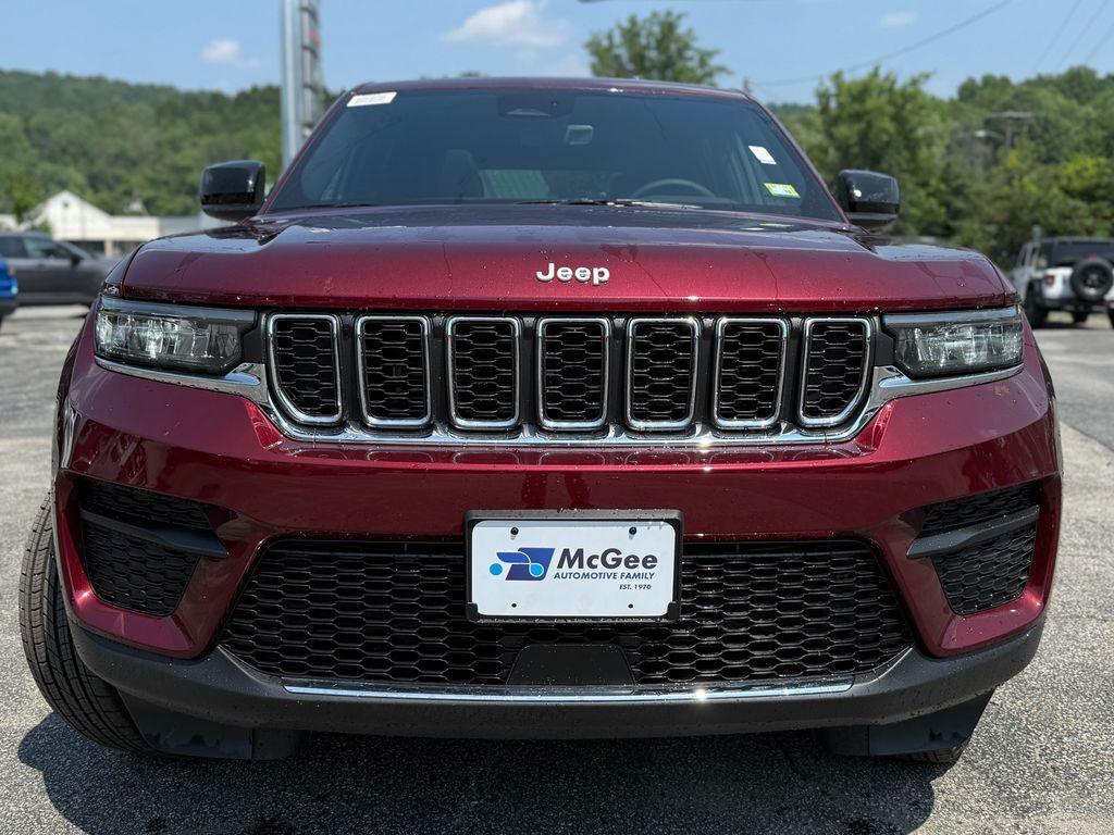 new 2025 Jeep Grand Cherokee car, priced at $38,575