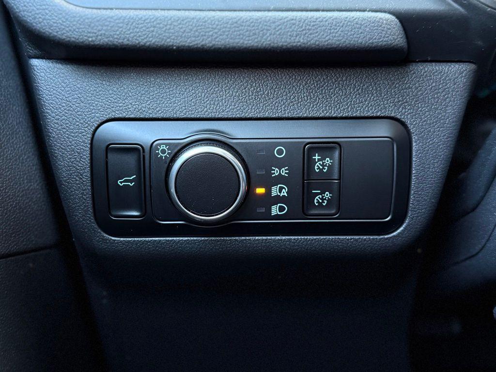 used 2024 Ford Escape car, priced at $25,248