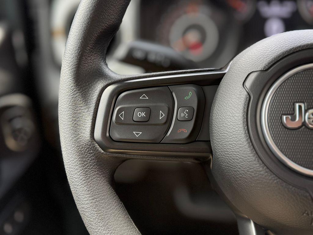 new 2025 Jeep Gladiator car, priced at $43,886