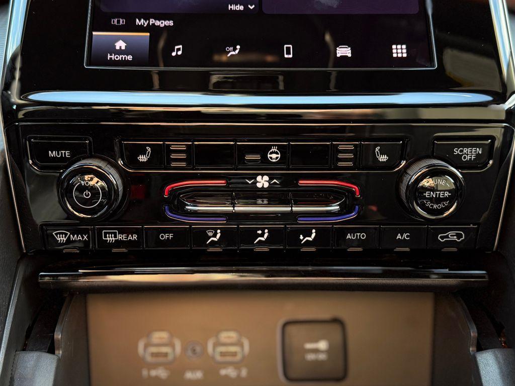 new 2025 Jeep Grand Cherokee car, priced at $40,644