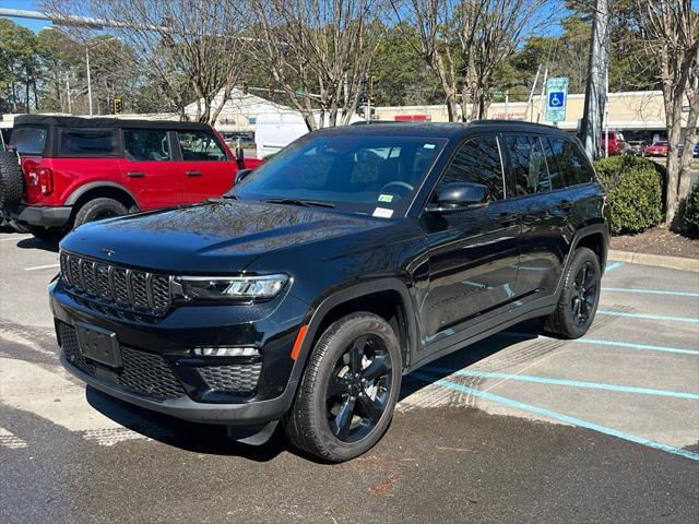 used 2024 Jeep Grand Cherokee car, priced at $39,879