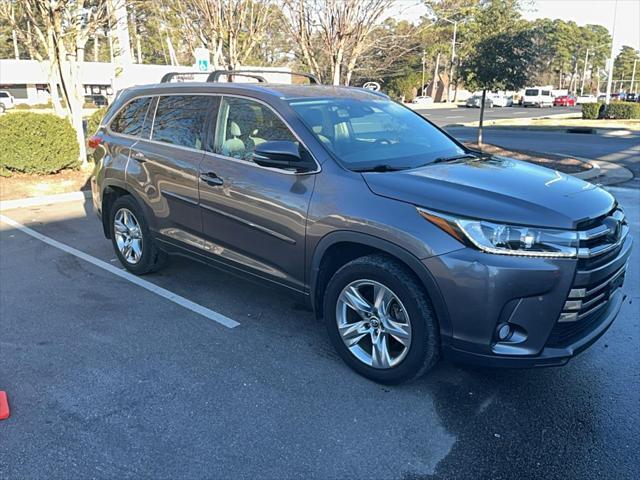 used 2018 Toyota Highlander car, priced at $25,136