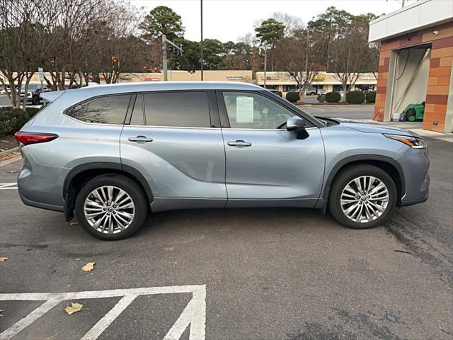 used 2022 Toyota Highlander car, priced at $44,836