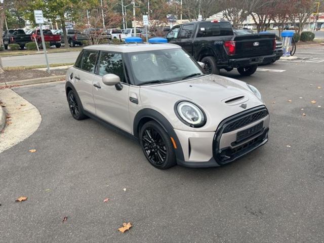 used 2022 MINI Hardtop car, priced at $22,950