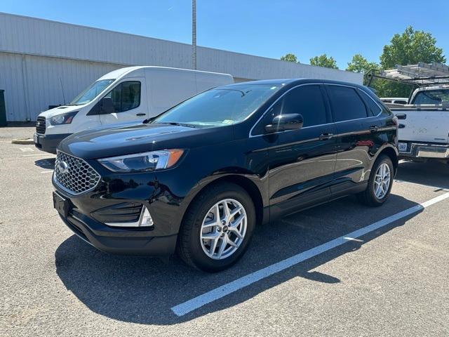 used 2024 Ford Edge car, priced at $35,909