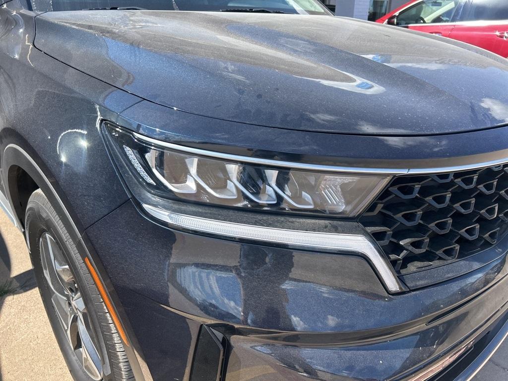 used 2023 Kia Sorento Hybrid car, priced at $30,517