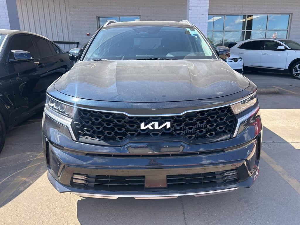 used 2023 Kia Sorento Hybrid car, priced at $30,517
