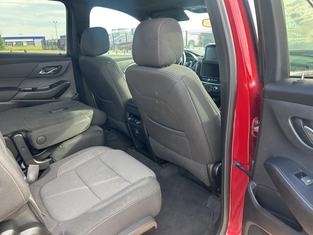used 2022 Chevrolet Traverse car, priced at $28,134