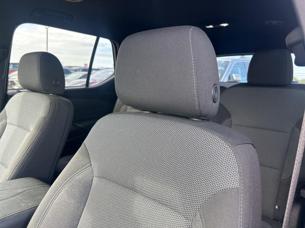 used 2022 Chevrolet Traverse car, priced at $28,134