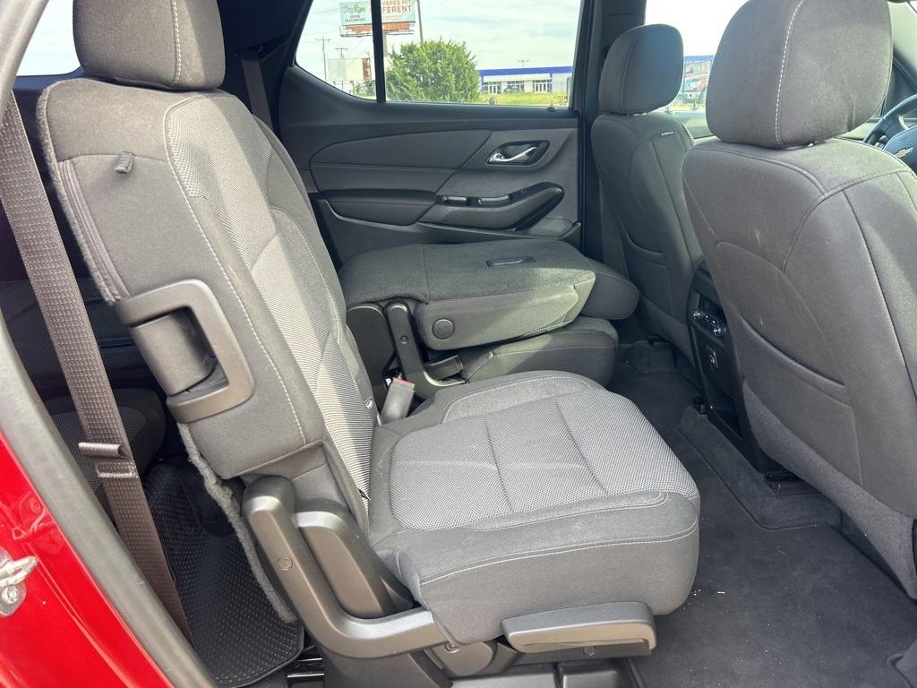 used 2022 Chevrolet Traverse car, priced at $28,134