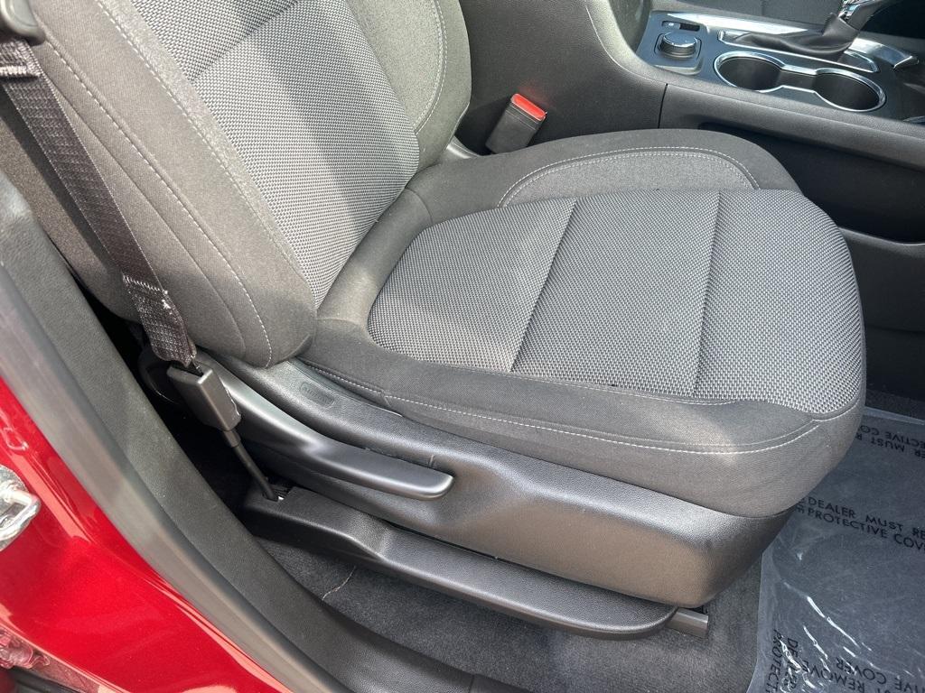 used 2022 Chevrolet Traverse car, priced at $28,134