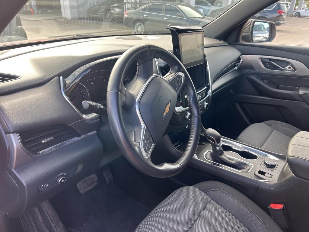 used 2022 Chevrolet Traverse car, priced at $28,134