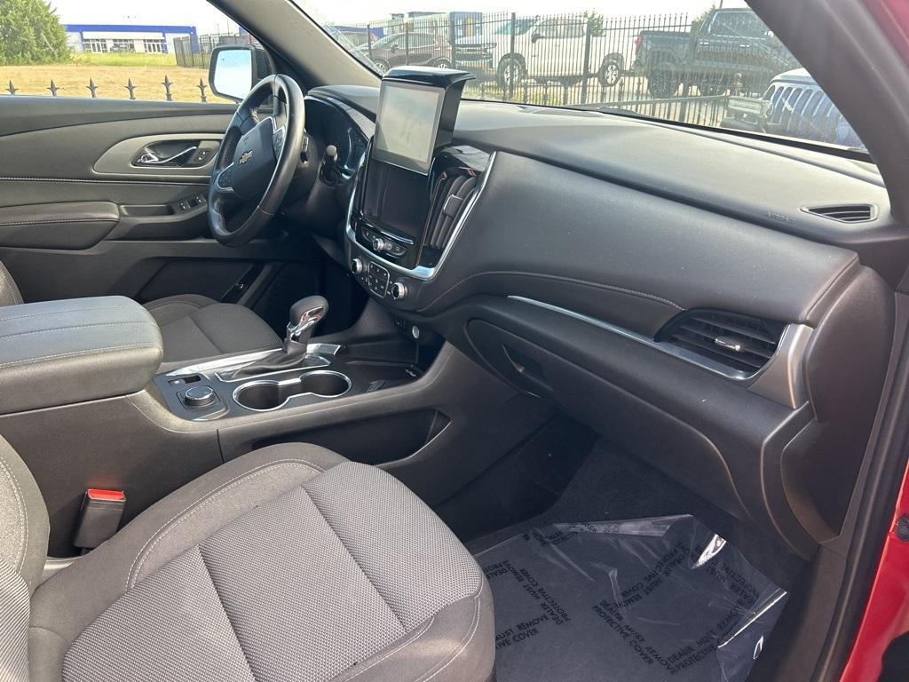 used 2022 Chevrolet Traverse car, priced at $28,134