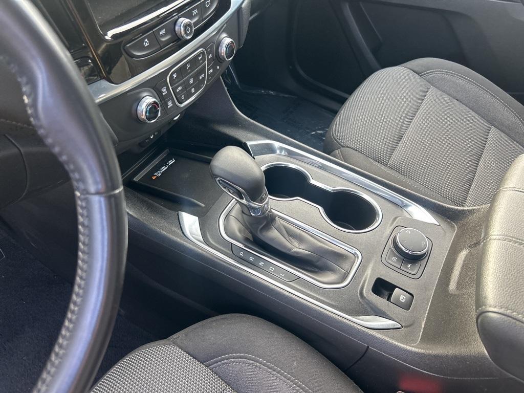 used 2022 Chevrolet Traverse car, priced at $28,134