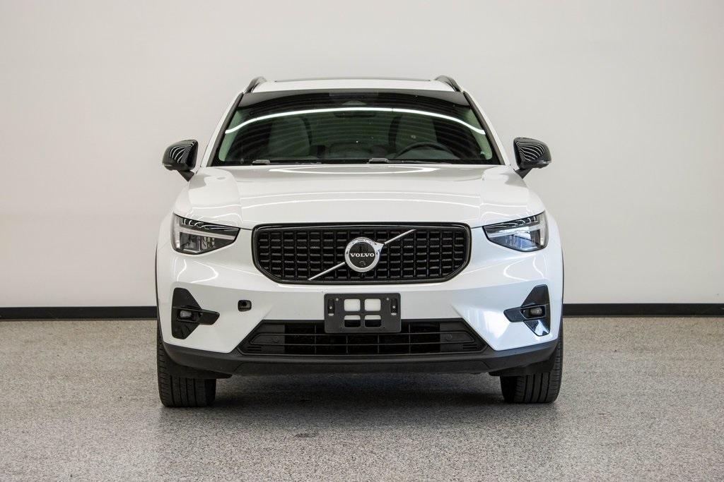 used 2023 Volvo XC40 car, priced at $25,250